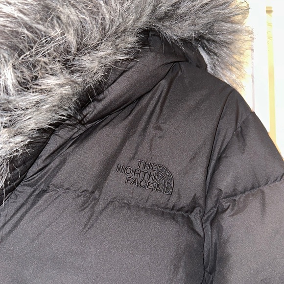The North Face Winter Coat - Picture 7 of 9